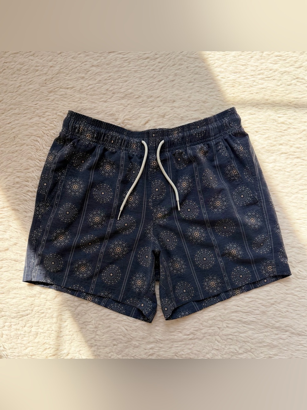 RSQ Men’s Dotted Medallion Floral Striped 5” Board Shorts Boho Drawstring Small